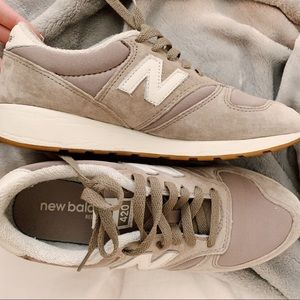 New Balance 420 Sneakers✨✨